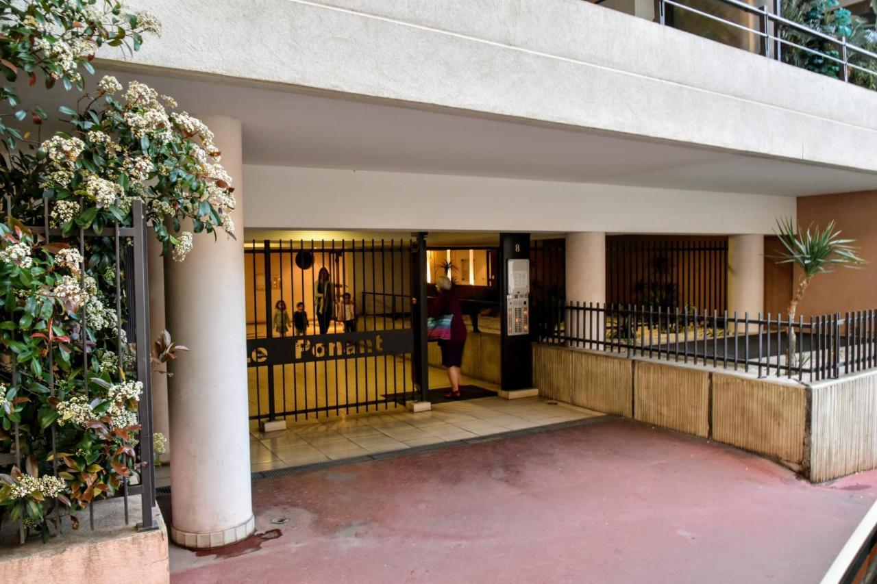 Spacious Luxury Apt, 12 Min Walk To Croisette Beach And Conf Centre カンヌ エクステリア 写真