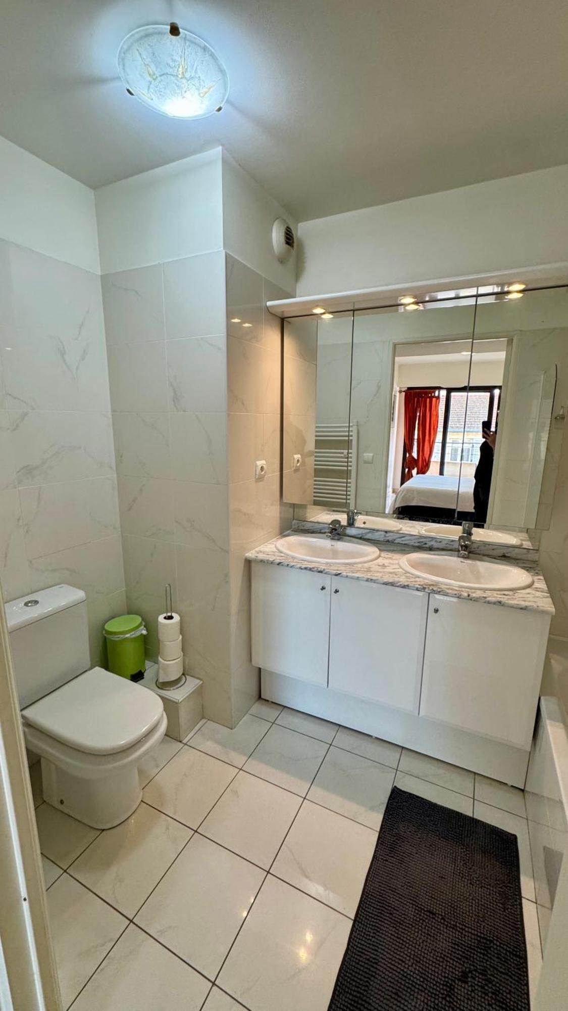 Spacious Luxury Apt, 12 Min Walk To Croisette Beach And Conf Centre カンヌ エクステリア 写真