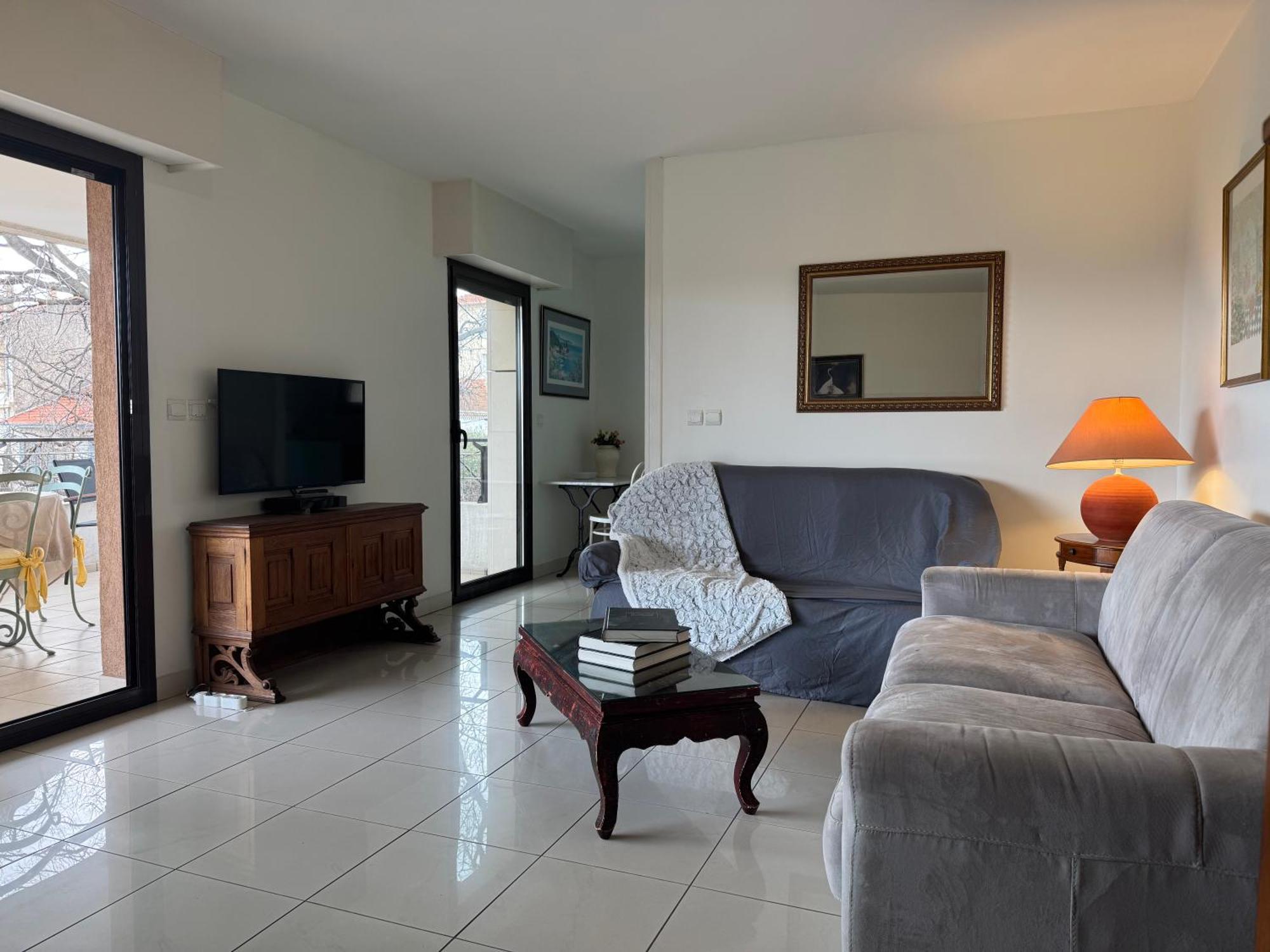 Spacious Luxury Apt, 12 Min Walk To Croisette Beach And Conf Centre カンヌ エクステリア 写真